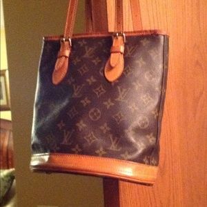 Louis Vuitton authentic small bucket bag